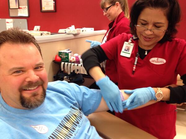 Local4Loc4Loc's tweet image. Another 3 lives saved! Scott donated blood for the first time today at @itsinyoutogive #L4L4LGivesBlood #yeg