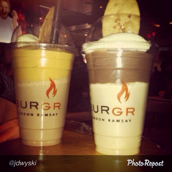 PHVegas's tweet photo. Those look so good! RT @GordonRamsayLV: Take your #shake to go! #BurGR @phvegas #lasvegas http://t.co/hhAJfINqoE