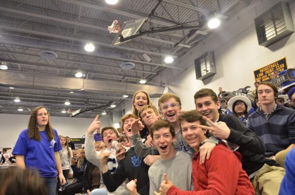 798295776Liu's tweet photo. @schacademy #frc http://t.co/oi6q6u7KNA