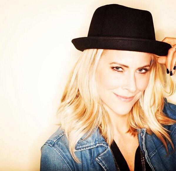 RubyGettinger_'s tweet photo. Make sure 2 watch my beautiful, tweet BF @iambdaniel 2night @TheGameBET 10PM Kelly Pitts is back! Hootie, Hoot, Hoo! http://t.co/XFEm6VXUlK