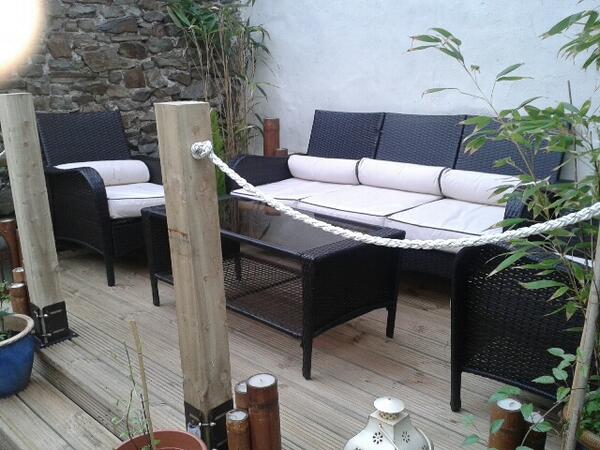 Frootloopcafe's tweet photo. Our chill out zone http://t.co/1bCusTaSUR