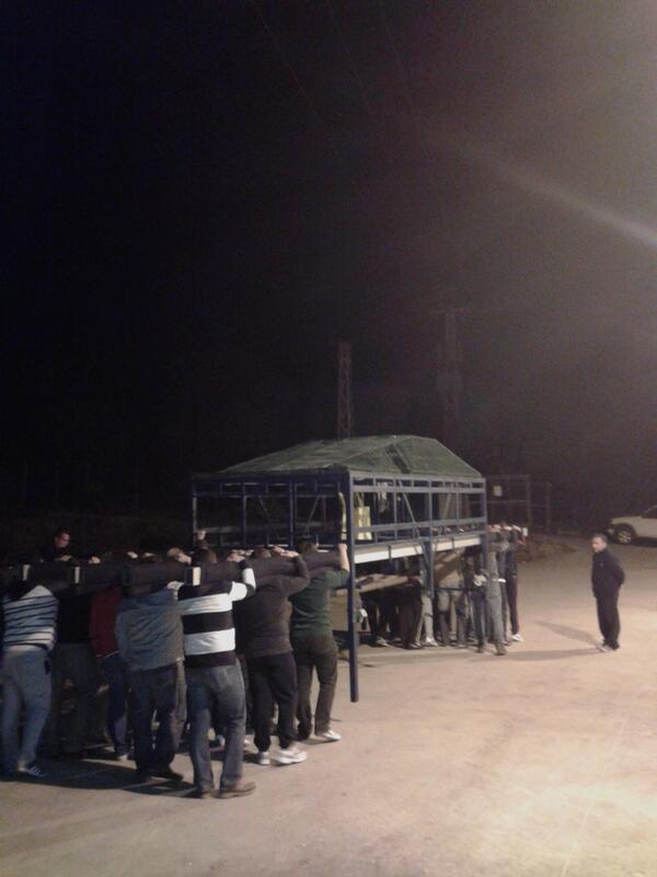 angustiassroque's tweet photo. Los Costaleros de @angustiassroque ya trabajan en las salidas procesionales del Miércoles Santo y Procesión Magna. http://t.co/lmcDIbf8gS