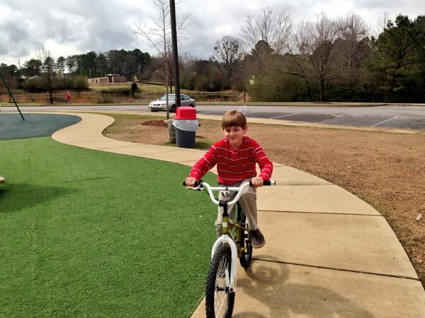 mimigreen9's tweet photo. Growing up so fast! http://t.co/uJJmECSiDc