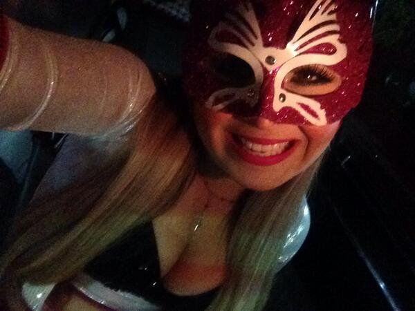 Emahuevo's tweet photo. Lista #2tiempo 💜 http://t.co/23EO08IVCA