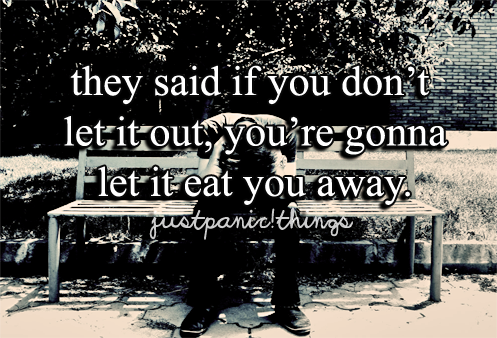 justpanicthings tweet picture