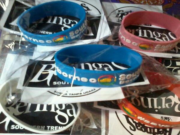 Gelang <a href="/SOUTHDISTRICT_/">SOUTHDISTRICT BORNEO</a> .biru.orange.pink .putih . 20rb