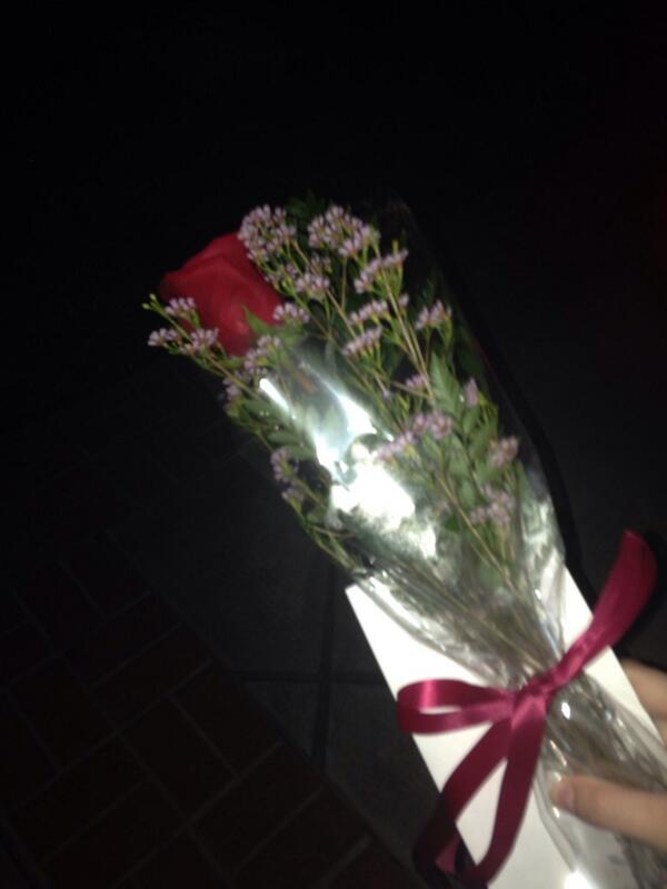 allison_surber's tweet image. Flowers from the true bae #mrgriffin2014