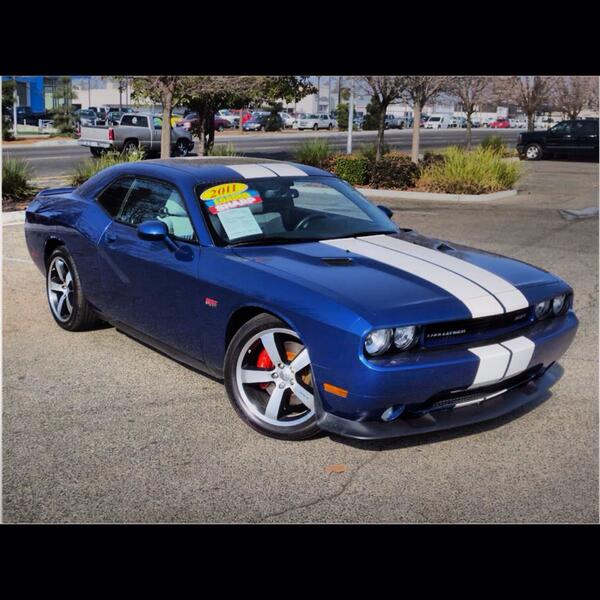 ownacar's tweet photo. 2011 Dodge Challenger SRT-8 392 Hemi http://t.co/vgzVxka7ST
