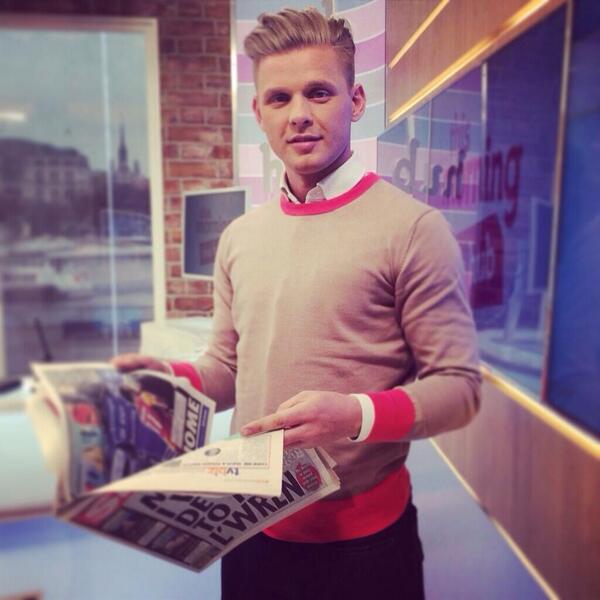 DiversoLondon's tweet photo. RT &amp; follow for a chance to win the crew neck @JeffBrazier wore on @itvthismorning. http://t.co/lac4Ei0TKO