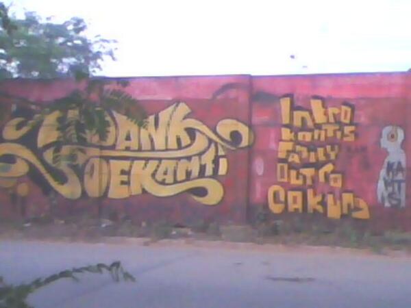 waaw <a href="/kamtiscakung_/">kamtis_Cakung</a>  punya Big Grafity sendiri <a href="/EndankSoekamti_/">Es</a>