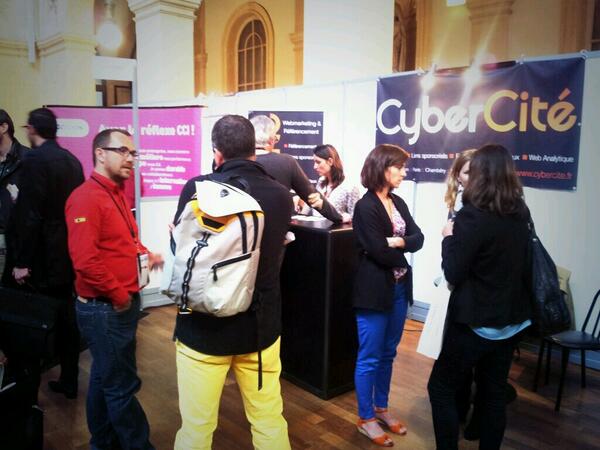 AudreyMagnoli's tweet image. On parle #seo sur le stand de @AgenceCyberCite #DevComLyon