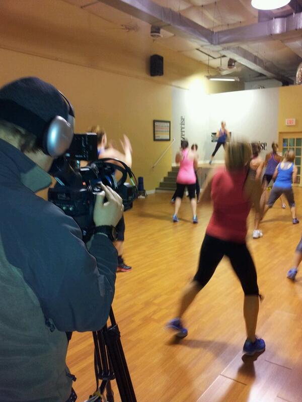 laurakitzi's tweet photo. KCRG 13 here @COMOJAZZ .  Full and fun class! @ryannrumbaugh http://t.co/JKTT4KQsgm