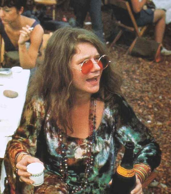 HistoryInPics's tweet photo. Janis Joplin at Woodstock http://t.co/sDBVKJn9GU