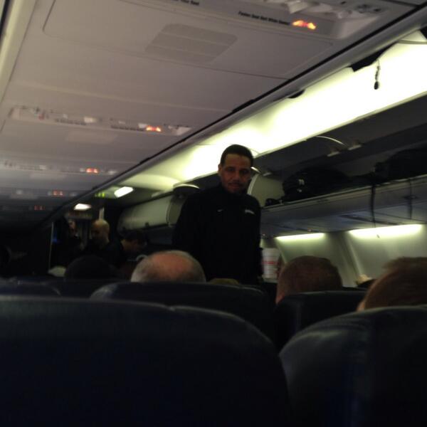 FriarTickets's tweet image. Early morning flight, next stop, San Antonio! #gofriars #pcbb