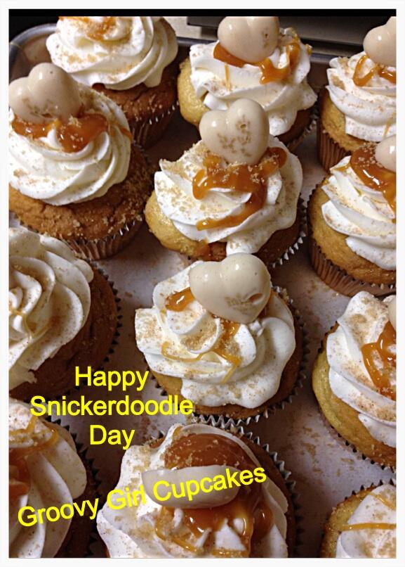 CupcakesRGroovy's tweet photo. Got cupcakes? We do. Hope you have a Snickerdoodle-y kinda day. http://t.co/aseq6WWt8v