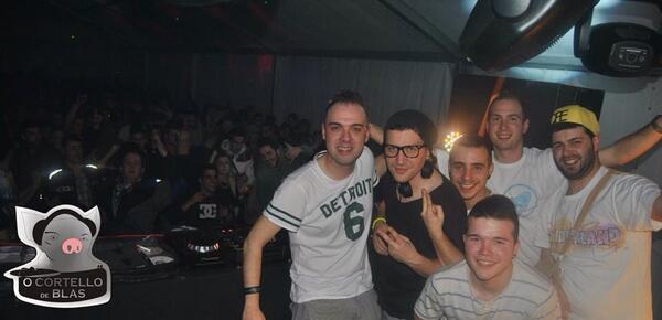 PettroGutti's tweet photo. Con @danivilladj @RODRIVEGAS #Dopeselekta ! GRANDES ! http://t.co/esU7xvEFWp