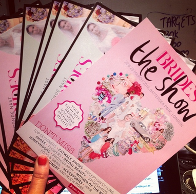 freelancerclub's tweet photo. #SBComp RT to get your hands on these fabulous invites courtesy of @CondeNast! Giving away 5 today for Sunday! http://t.co/RODDO8Zu8G