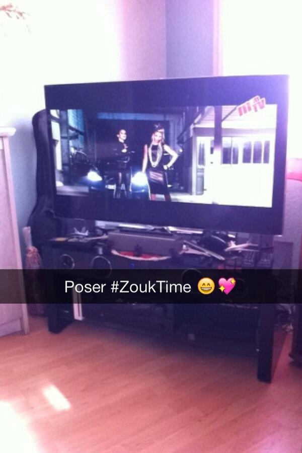 LucileKyle's tweet image. Femme fatal #zoukTime ❤️✌️