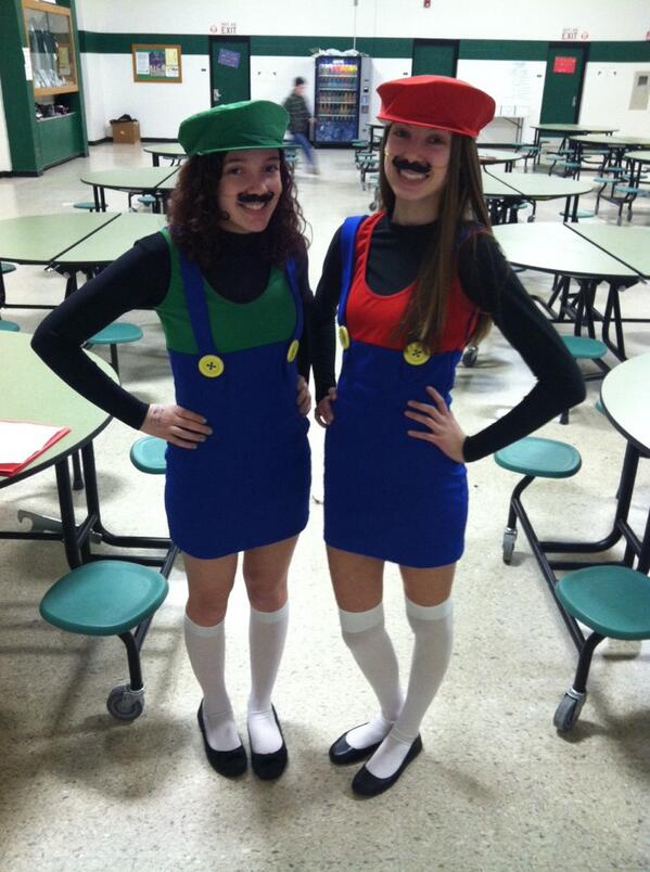 MrJonesWBISD's tweet photo. Mario and Luigi made an appearance at wacky Wednesday. #gamers4life http://t.co/VEGrV7Y68e