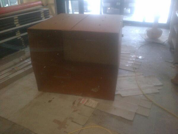 ludds9's tweet photo. If ya know of any homeless guys that need a house give me a call #hobodreamhouse http://t.co/WKS9mMSOIk
