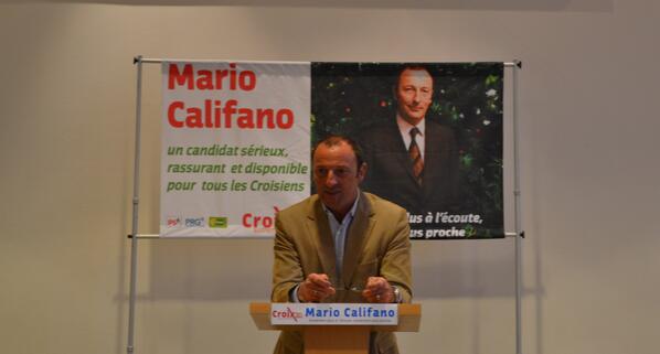 MarioCalifano14's tweet photo. @MarioCalifano14 offensif lors de sa réunion publique ! Pour faire prendre conscience qu'un autre #Croix est possible http://t.co/nrsddC99HD