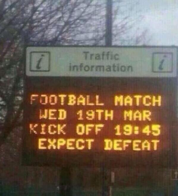 chrisbourke5's tweet photo. @ailishgaughan23 @Dav_mchale  Sign outside Old Trafford today.... http://t.co/bEDNvqwRYp"