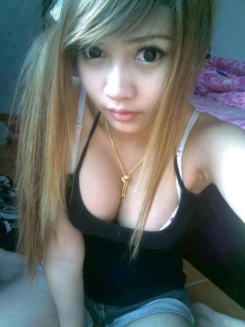 murahan_kimcil's tweet photo. http://t.co/zHb4rPOiNk