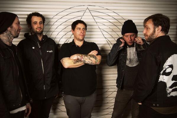 Listen to a new song from <a href="/TinyEmpires/">Tiny Empires</a> (featuring members of O Pioneers!!!): bit.ly/1j5ZdWj