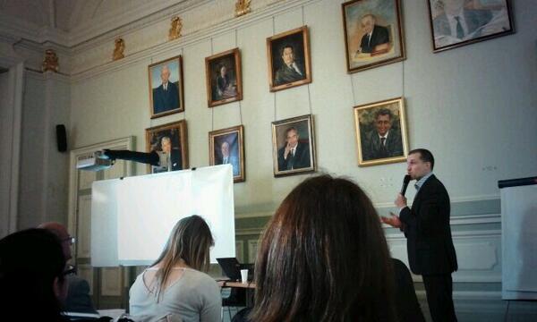 lafactoriafr's tweet image. La Factoria participe au #DevComLyon  conférence #RP2.0