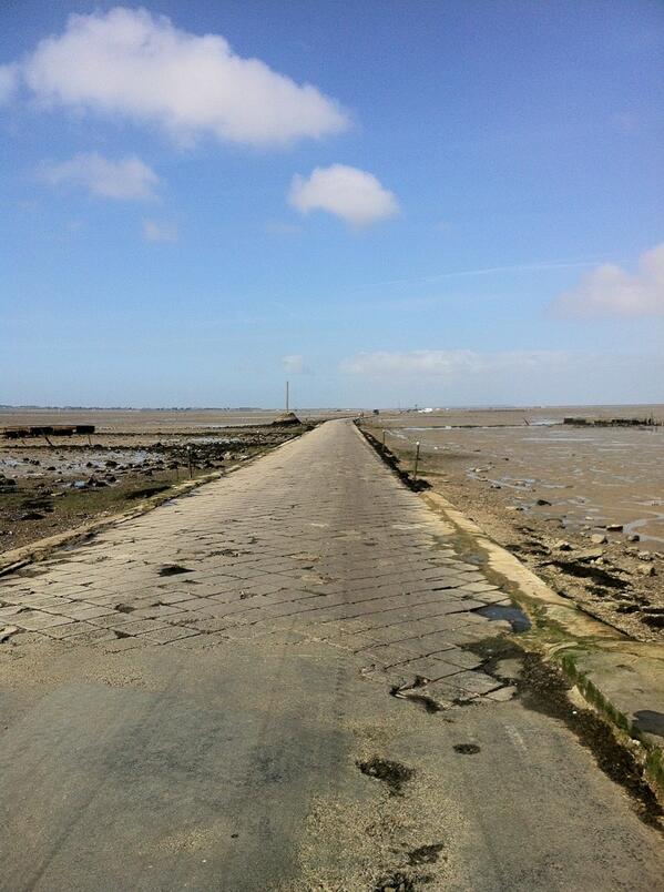 Passage du Gois à #noirmoutier en mode prépa Paris Roubaix U23