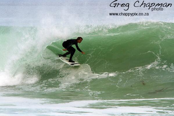 Always fun shooting the "home" break in #falsebay #capesurf <a href="/hungoverchef/">NatureInspired</a> <a href="/EddieWichmann/">Eddie Wichmann</a> <a href="/mirra_photo/">Raymond Cox</a>
