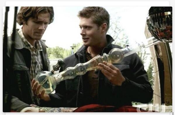 KMelzz's tweet photo. My bbz #Supernatural http://t.co/8WG0Atf55I