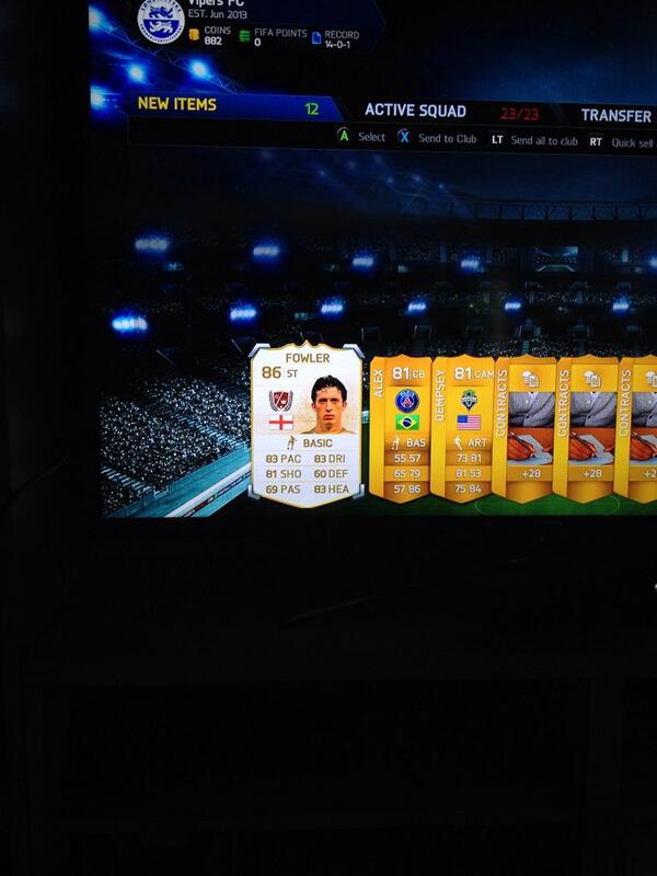 TheSolstice's tweet photo. @GCIIMessi I got legend Robbie fowler in my free pack!!! http://t.co/0RVGM4MtO2