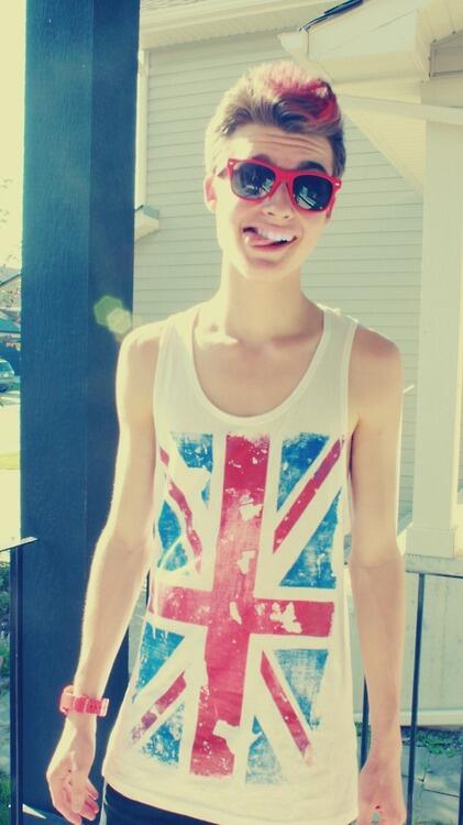 chrisinutil's tweet image. eu sou muito fofo gente