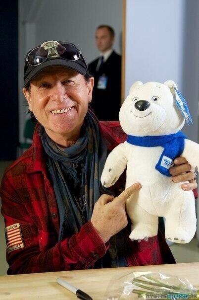 ScorpionsFanss tweet picture