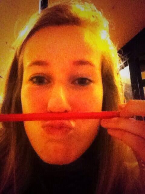 NinavanOostrum's tweet photo. En ook ik maakte stemfies #GR2014 #stemfie http://t.co/bxnKxh7dyj