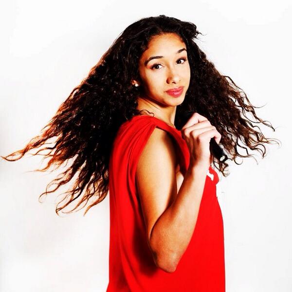 Buenisimaas noches a todos que ganas de que llegue #LaVozKidsFinal bufff jajaja