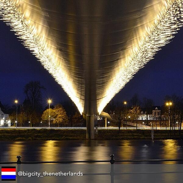 BigCityWW's tweet photo. #Maastricht #TheNetherlands Thanks for sending this picture to our email. More Big Cities: http://t.co/Br15SoRXRS - http://t.co/GkpHOMtbZm