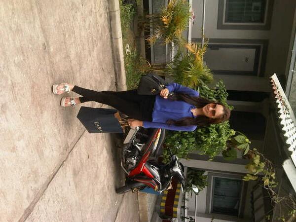 Putry_juLy's tweet photo. Nalsiss dpn house ;) http://t.co/iHKIY7zIKS