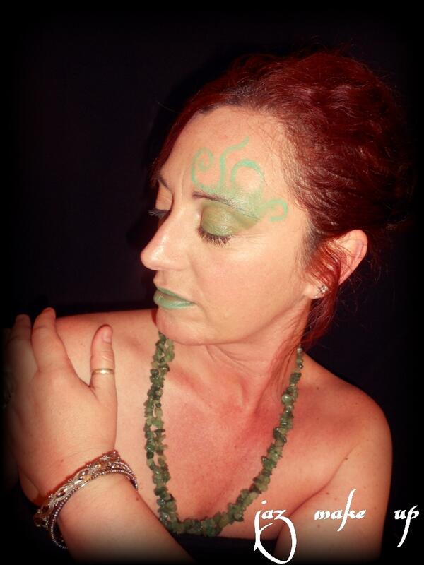 jazmakeup's tweet photo. Verde que te quiero verde http://t.co/alqH04wC7i