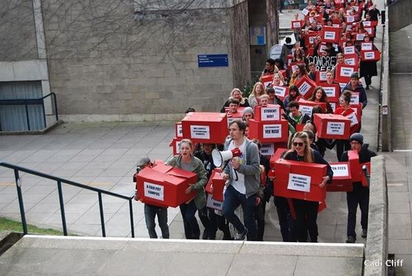 SussexASN's tweet photo. Solidarity to @DefendEdUEA, comrades in Norwich http://t.co/KTeLxXgmZY