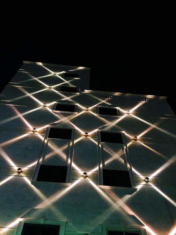 benconsolacion's tweet photo. The power of lights... http://t.co/lm74BRPYPN