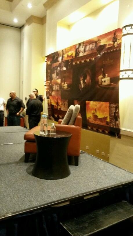 En minutos inicia la conferencia de prensa de Enrique Bunbury! #Sky107&amp;TelecaesCanal49