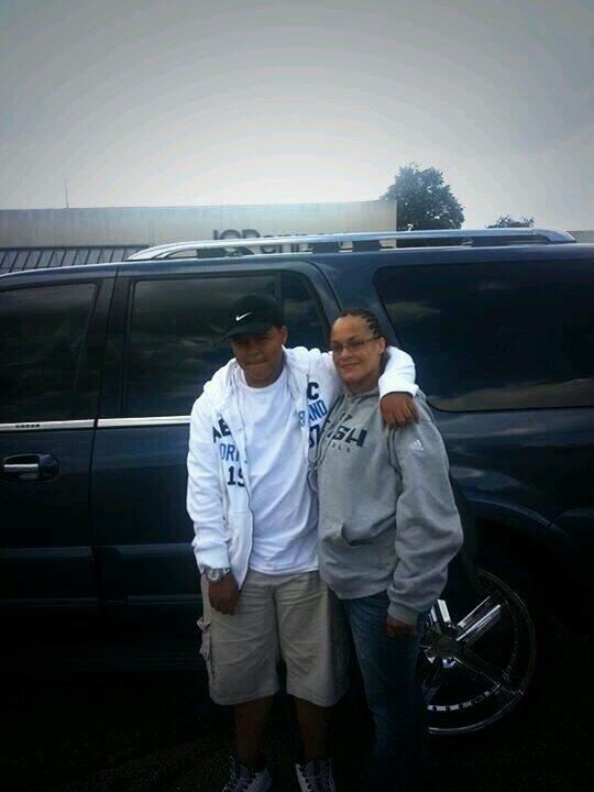 311bloodGang's tweet image. Miss my mom and my truck smh #FirstWeekOut #FirstWeekFree