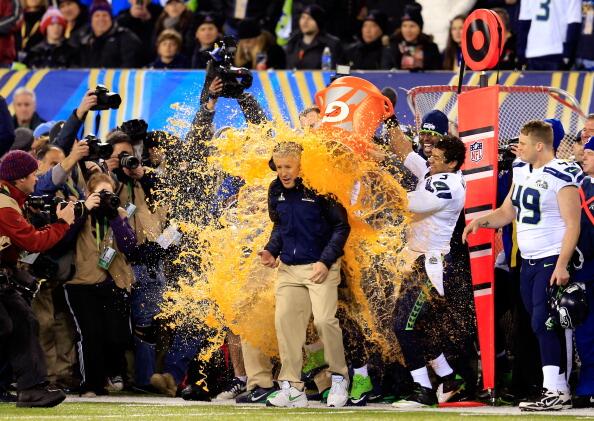 SportsCenter's tweet photo. Strange But True:
• Seattle Seahawks last win - Feb. 2nd
• Philadelphia 76ers last win - Jan. 29th http://t.co/XDoePM03TC