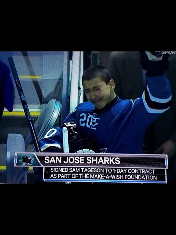 EverythingPens's tweet photo. Real classy move by the @SanJoseSharks #Respect http://t.co/LNT6pR0azB
