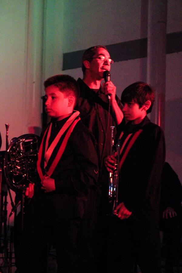 llpg12's tweet photo. Excelente concierto inaugural de la @OrqAfrocaribena aqui @naranjoguajeo con 2 promesas! http://t.co/Prt0O77GYl