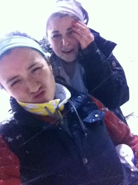 MegumsMilla's tweet photo. why is it snowing right now... whywhy http://t.co/THzHWv6pAk