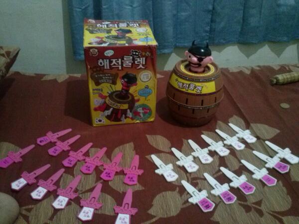 aderegga's tweet photo. @Runners_JKT numpang jual mr.tong import, daerah bekasi baru 5hr sampe msh bagus, dijual lg soalnya gak ada lawannya http://t.co/TeGcNC0yp1