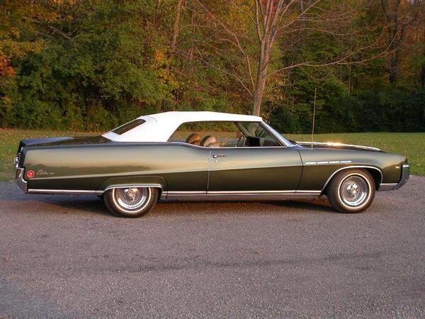 MichaelJerome75's tweet photo. 1969 Buick Electra 225 Convertible http://t.co/GFAR5WxU6q